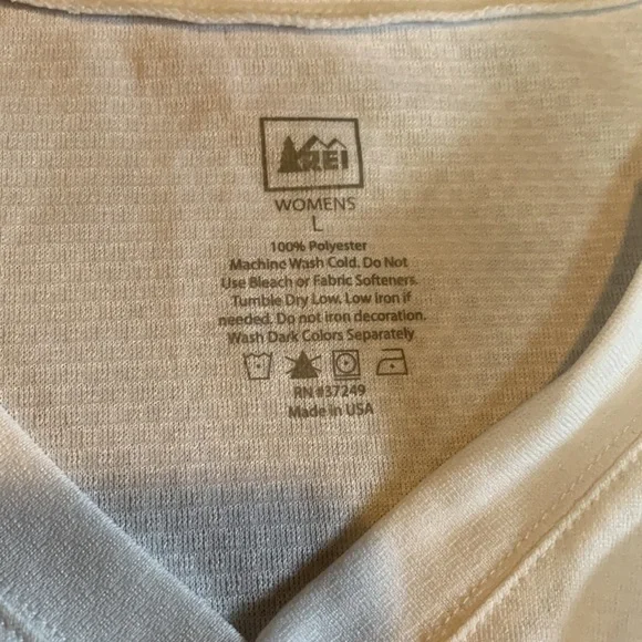 REI base layer V-Neck long sleeve - Picture 3 of 7